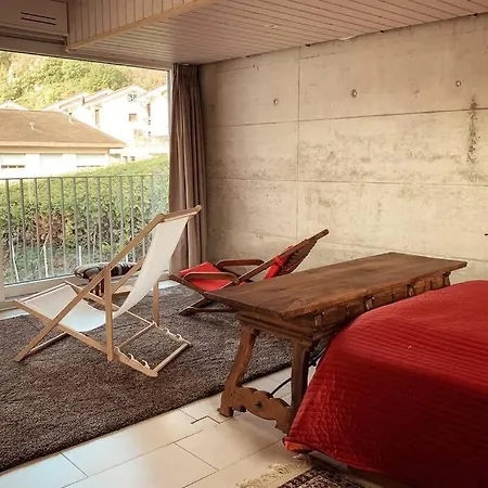 Des Vignes, Apartman *